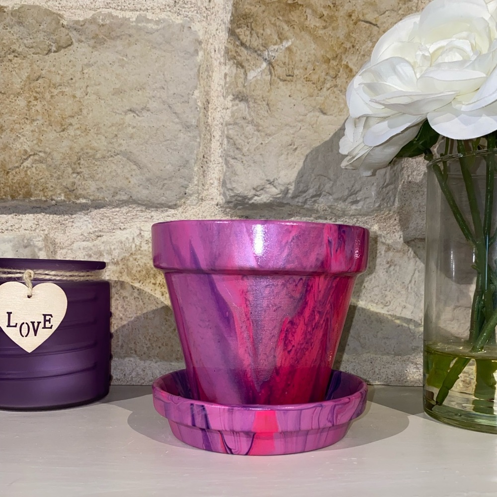 Hand painted abstract acrylic fluid pour art clay terracotta flower pot ๐ธ - Picture 3 of 10